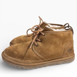UGG Neumel Suede Chukka Boots Chestnut Shearling Lined Casual Size US 8 Women